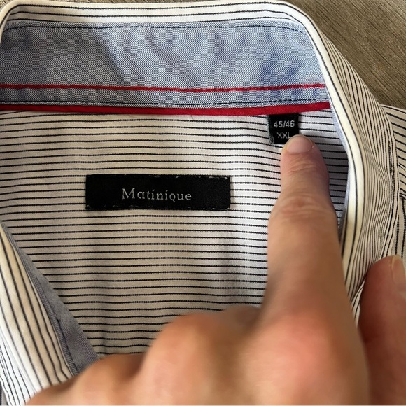 Men's Striped Casual Button Down Shirt - Picture 5 of 7